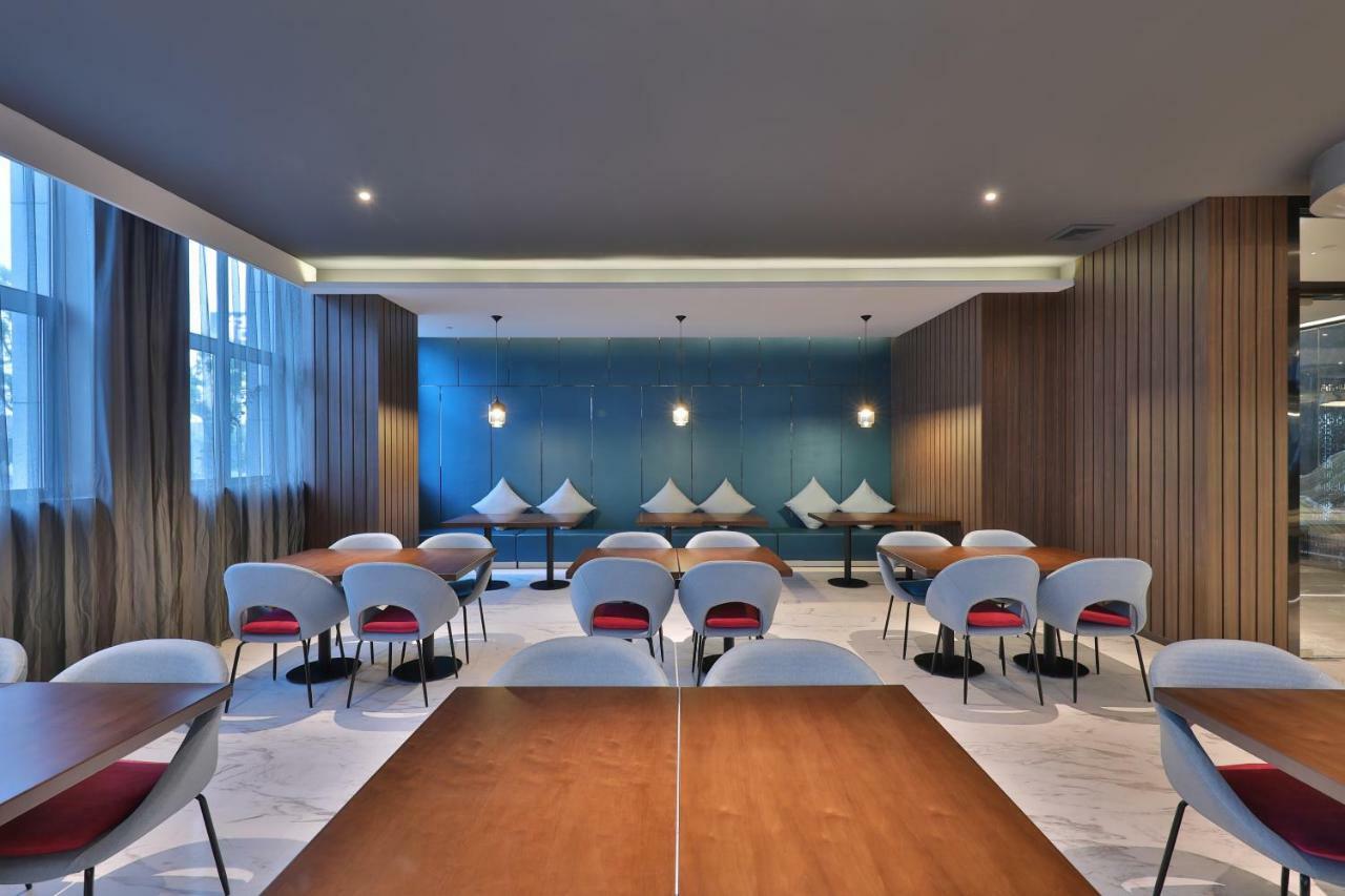 Orange Hotel Shanghai Pudong Airport Екстер'єр фото
